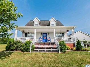 2700 Hopewell Rd, Guntersville, AL 35976