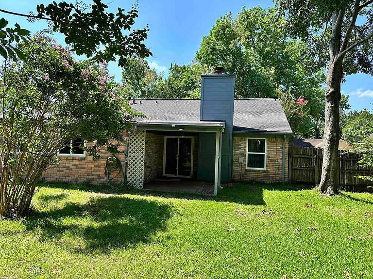 21418 Park Bishop Dr — Photo 16