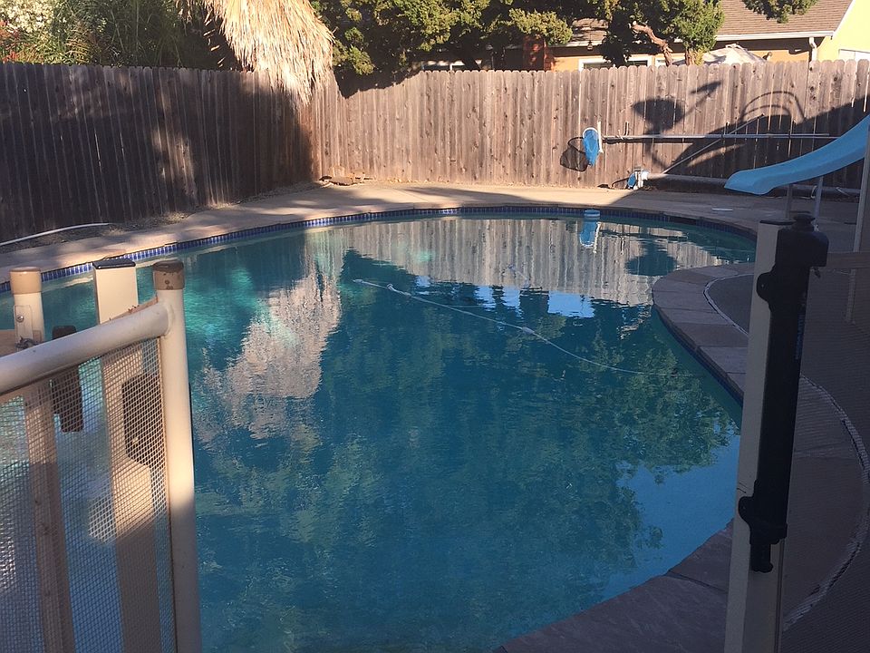 2nd image of 9756 Mennet Way