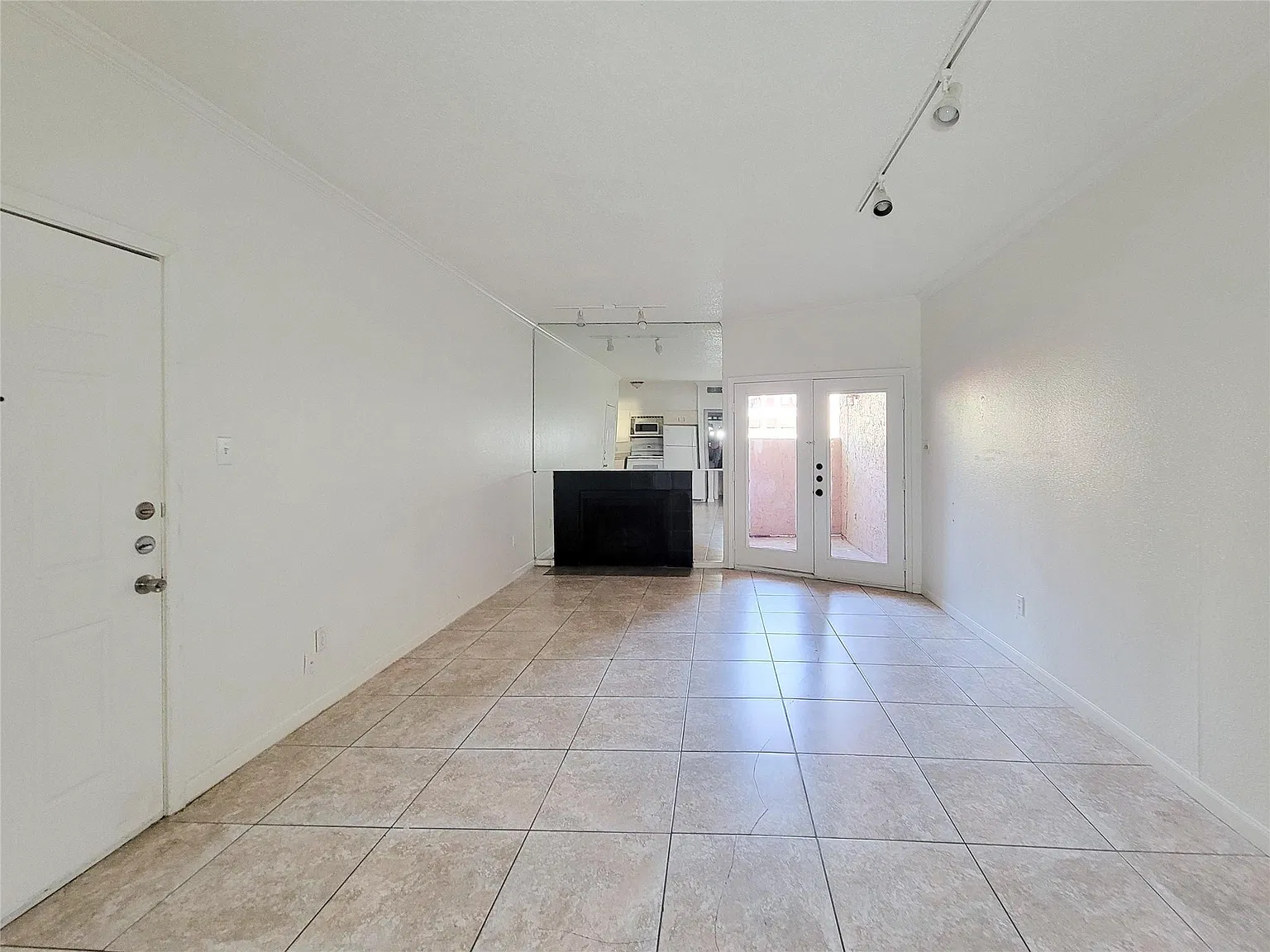 1 bed, 1.0 bath, 467 sqft, $850 — Photo 3