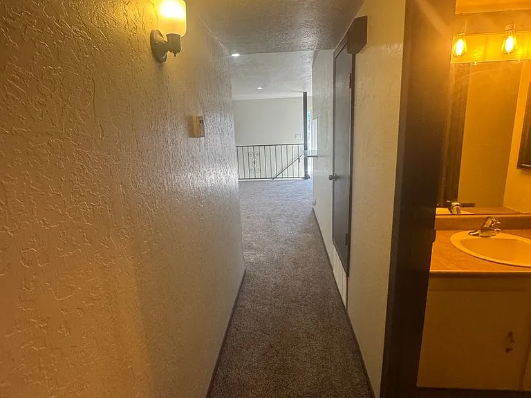 8432 Chambers Ct NE #D — Photo 10