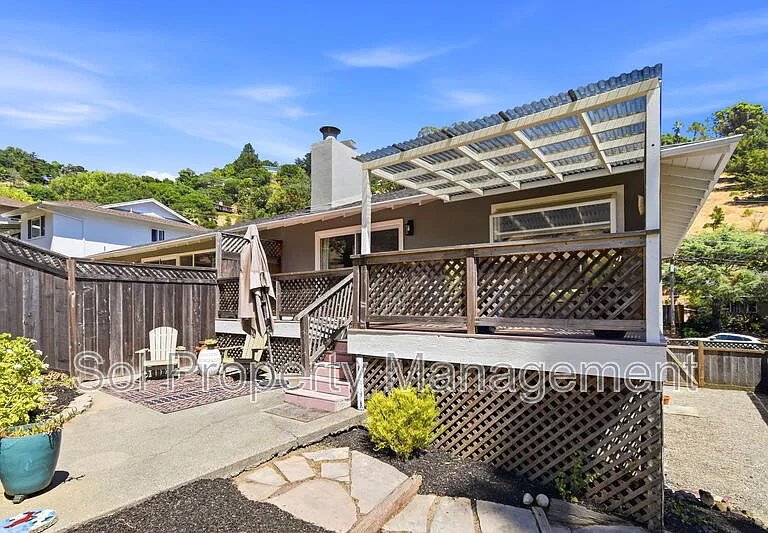 67 Elizabeth Way — Photo 29