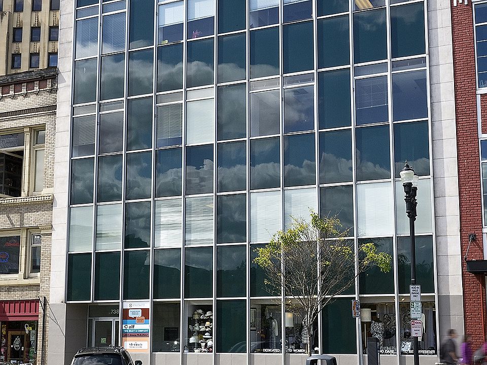 2nd image of 738 Broadway