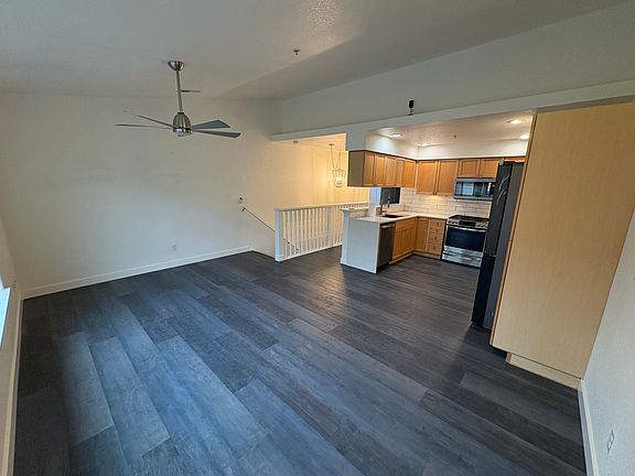 5th image of 437 Harris Ln #11