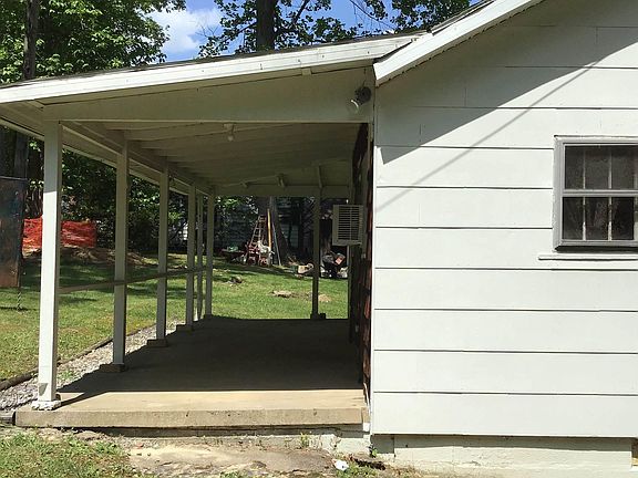 5th image of 33 Woodhaven Ln