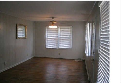 2nd image of 397 NW Hilton Ave