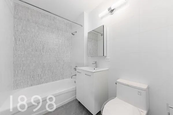 Rented by A&E Real Estate Management | media 24