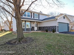 5363 Sequoia Ct, Gurnee, IL 60031