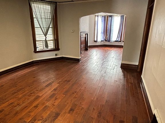 5th image of 4611 S Union Ave Unit 1
