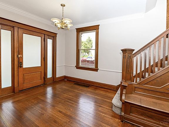 3rd image of 3442 Zumstein Ave