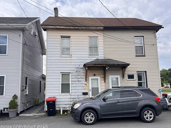 2nd image of 207 N Main Ln