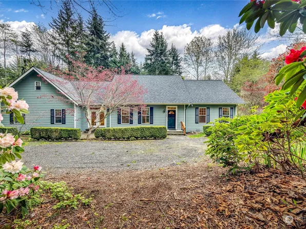 24782 Hillbend Lane NE, Kingston, WA 98346