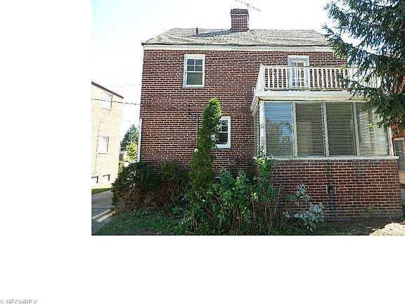 2nd image of 350 E 200th St
