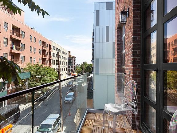 4th image of 37-29 32nd St #5A