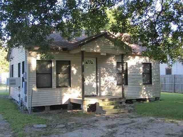 1st image of 120 7th Ave