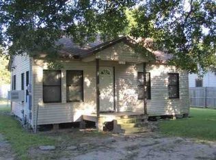 120 7th Ave, Nederland, TX 77627