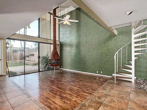4th image of 2619 E Campbell Ave