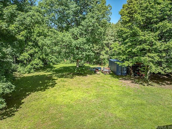 5th image of 2061 McKnight Rd
