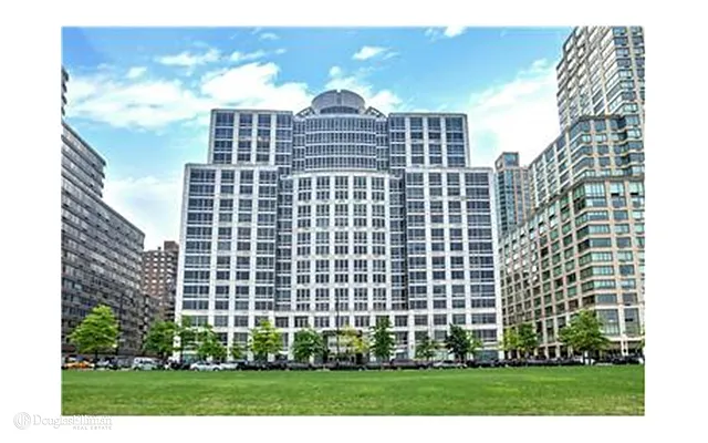 Rented by Douglas Elliman | media 28