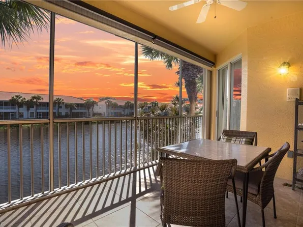 2220 Arielle DR #2008, NAPLES, FL 34109