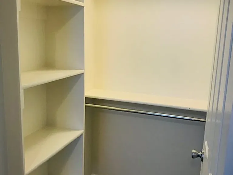 Beautifully updated apartment near WSU and McKay Dee. — Photo 6
