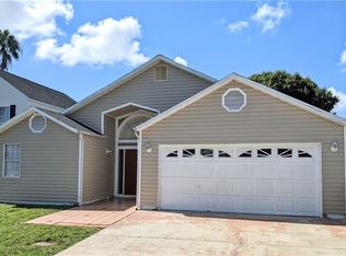 3713 41st Ave W, Bradenton, FL 34205