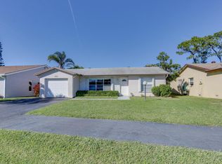 7356 Pineforest Cir, Lake Worth, FL 33467