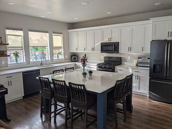 5th image of 8241 N Saint Cecilia St