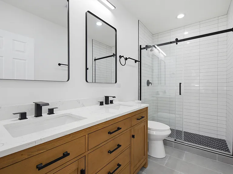 1838 N Damen Ave #2F — Photo 8