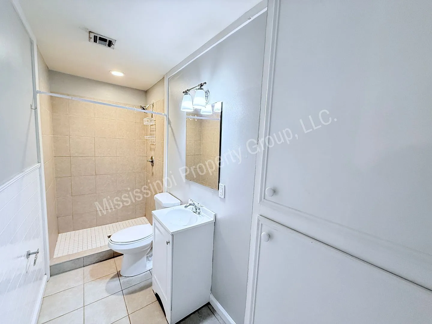 3BR/2BA For Rent — Photo 4