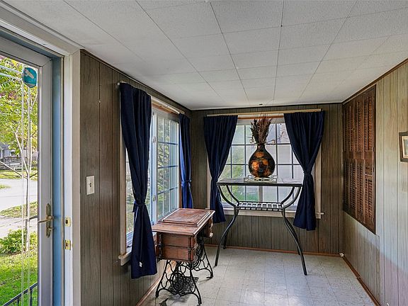 5th image of 710 Douglas Ave