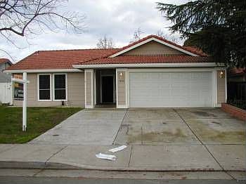 1st image of 1900 Bristlecone Dr