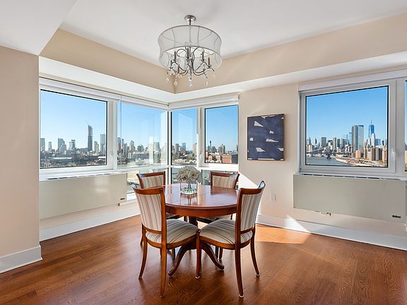 4th image of 440 Kent Ave APT 20A