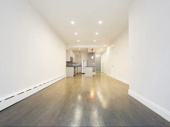 45 Beekman Street image 7 of 10