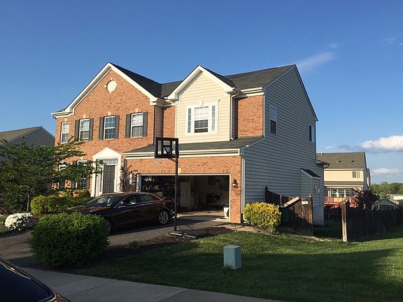 2nd image of 4 Latham Ln