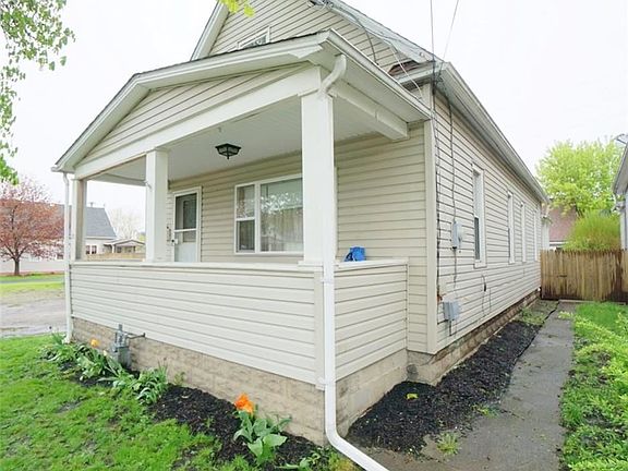 2nd image of 20 8th Ave