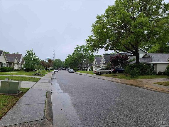 3rd image of 223 Wildflower Ln