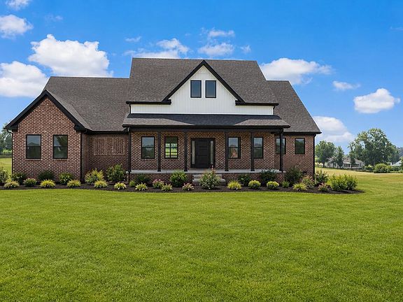 4th image of 200 Maple Lawn Cir