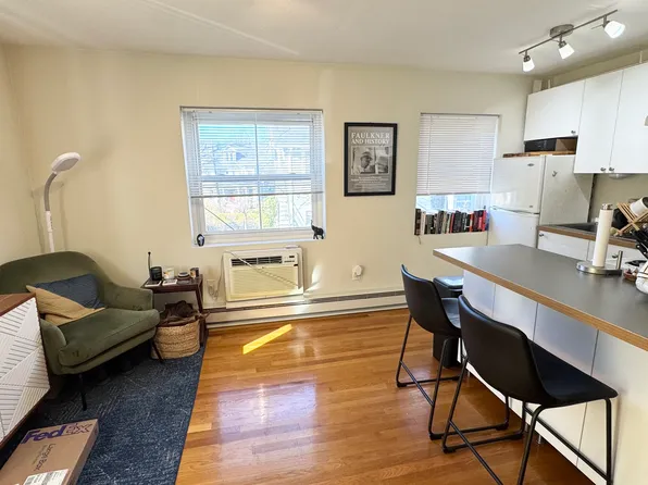 19 Elko St APT 3, Brighton, MA 02135