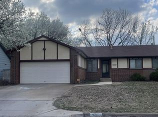 3615 N Athenian St, Wichita, KS 67204