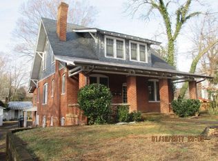2307 Jefferson Park Ave, Charlottesville, VA 22903
