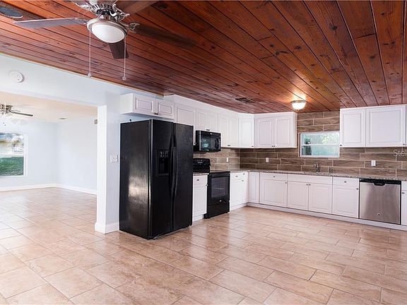 4th image of 1620 Golfview Dr