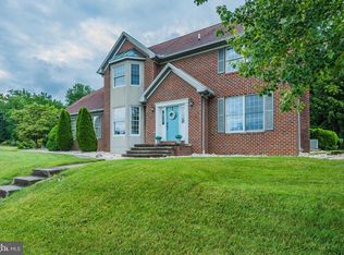 4455 Dunmore Dr, Harrisburg, PA 17112