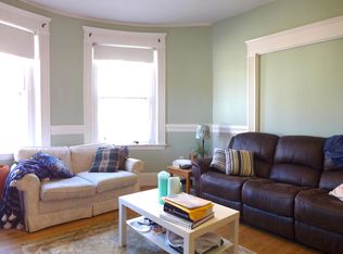 10 Foster St #2, Brookline, MA 02446