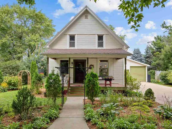 410 E Main St, Lisbon, IA 52253