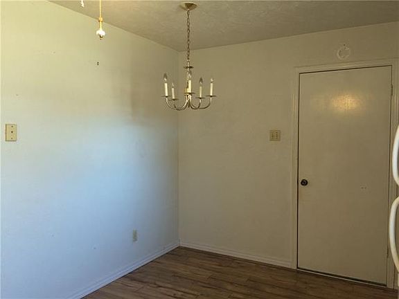 5th image of 731 Bentwood Dr
