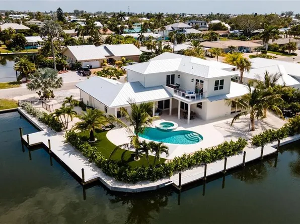 603 Emerald Ln, Holmes Beach, FL 34217