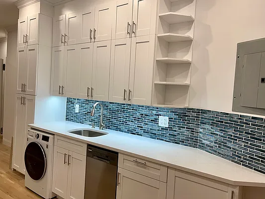 Rented by Bank Neary | media 69