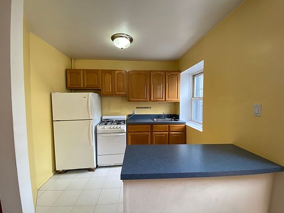 2nd image of 334 9th St #A