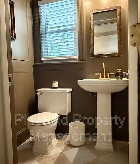 405 Andros Dr — Photo 3